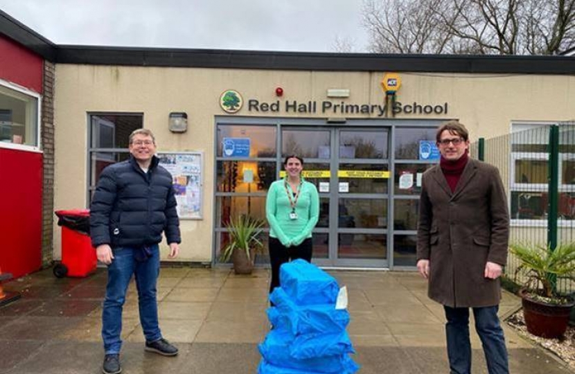 Peter Gibson MP, Laura Snowden, Deputy Head and local activist David Willis 